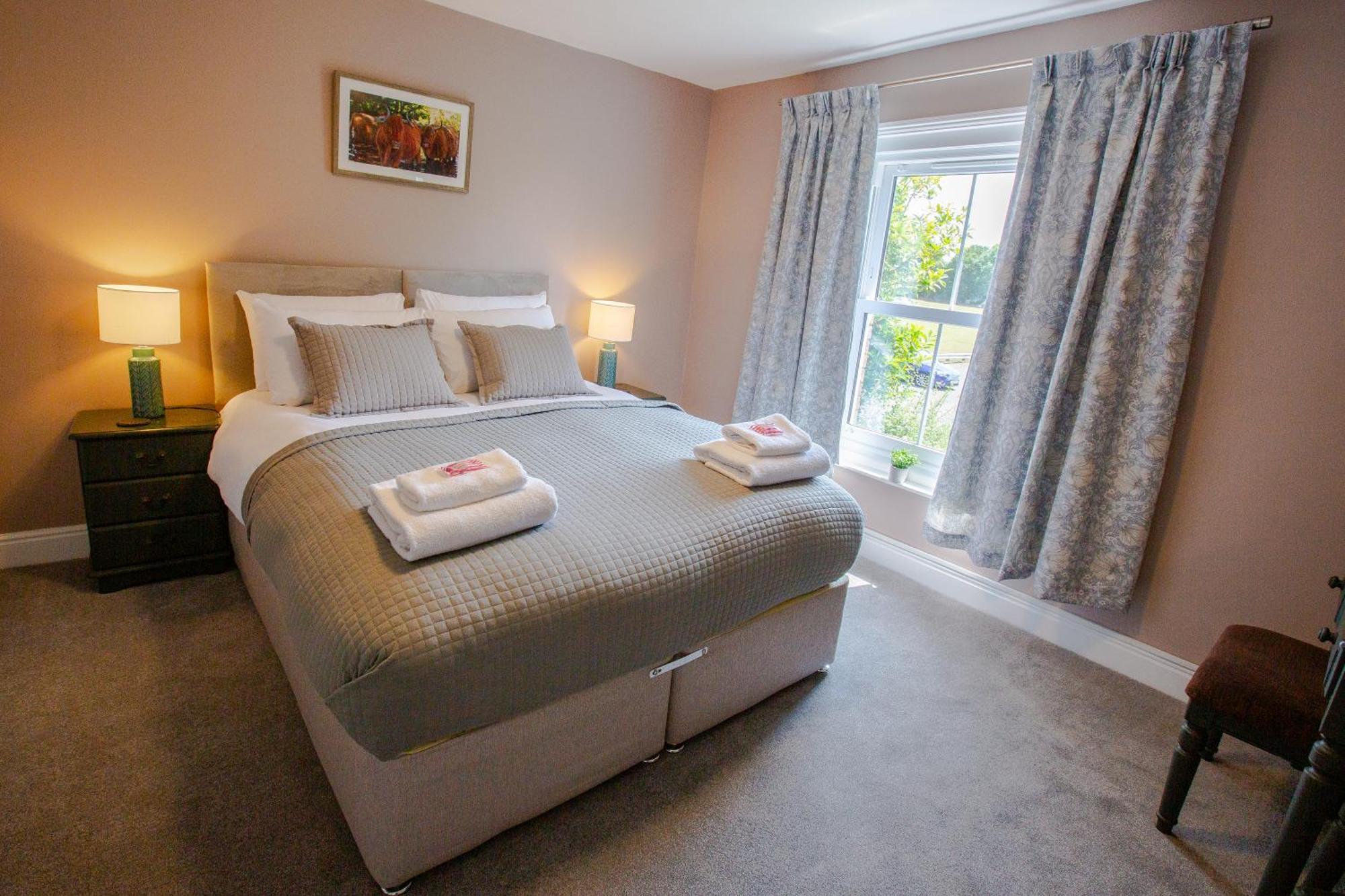 Woodfalls Inn Redlynch  Екстериор снимка